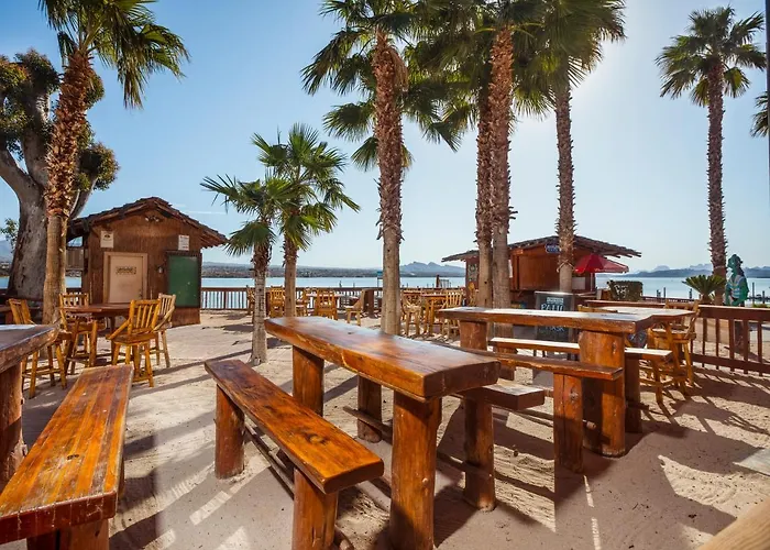 The Nautical Beachfront 3*