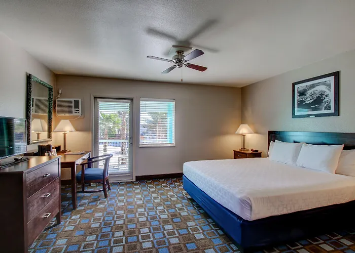The Nautical Beachfront Resort 3*