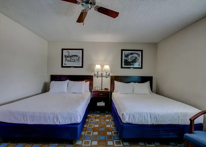 The Nautical Beachfront Resort 3*