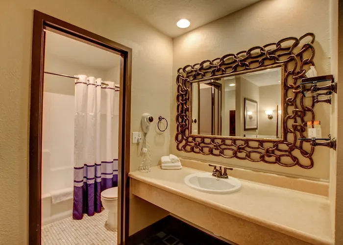 The Nautical Beachfront 3* Lake Havasu City
