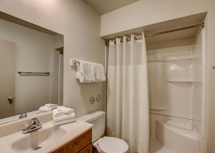 The Nautical Beachfront Resort 3*
