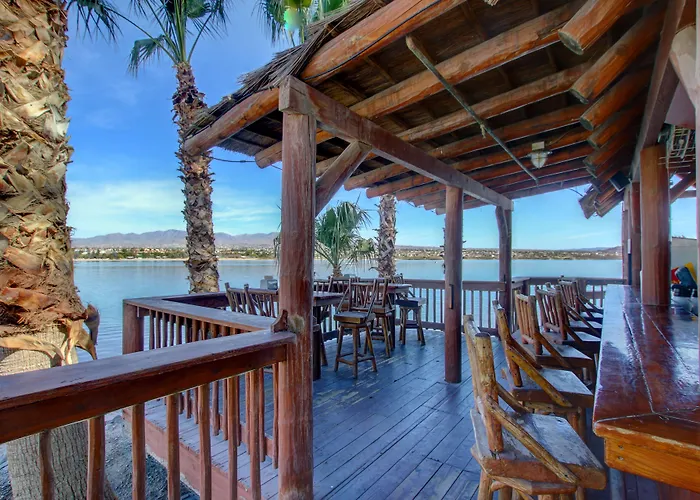 The Nautical Beachfront Resort 3*
