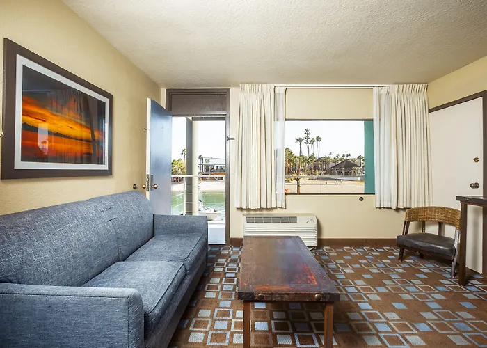 The Nautical Beachfront 3* Lake Havasu City