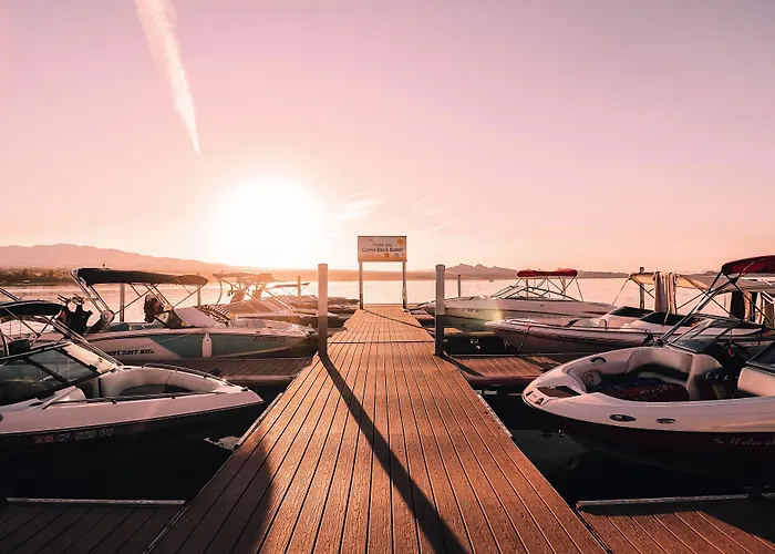 The Nautical Beachfront Resort 3*